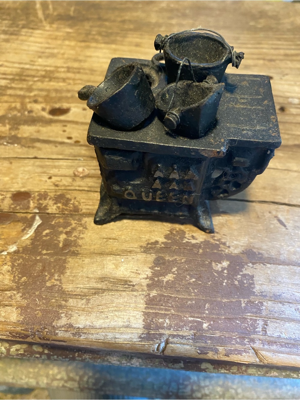 Que Black Cast Iron Miniature Stove Accent